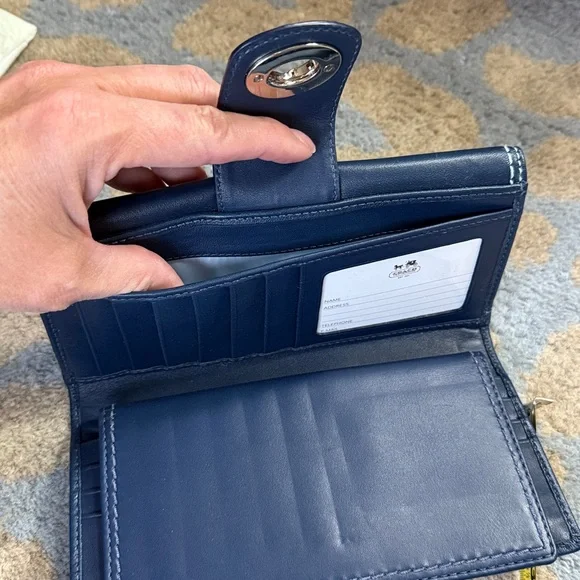 Coach Navy Leather Wallet with light grey Stitching - Picture 5 of 7